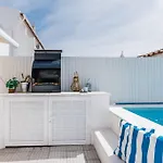 Staysalty - Style Family House With Pool *