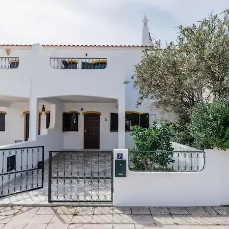 Βίλα Staysalty - Style Family House With Pool *