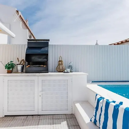 Staysalty - Style Family House With Pool *